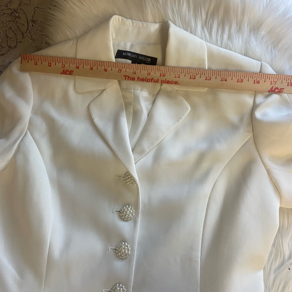 Morgan Miller Sz 8 White Blazer with Pearl Accents - Picture 7 of 11